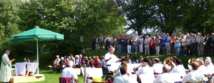 Bergmesse beim Kolpinghaus im Jahr 2010 mit Diakon Dr. Wolfgang Rube