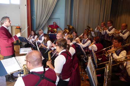 Unterhaltungsmusik am laufenden Band lieferte die Kolpingkapelle zur Gschwender Kirbe